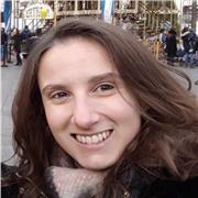 Profesora de Biología y Química imparte clases hasta nivel Bachillerato